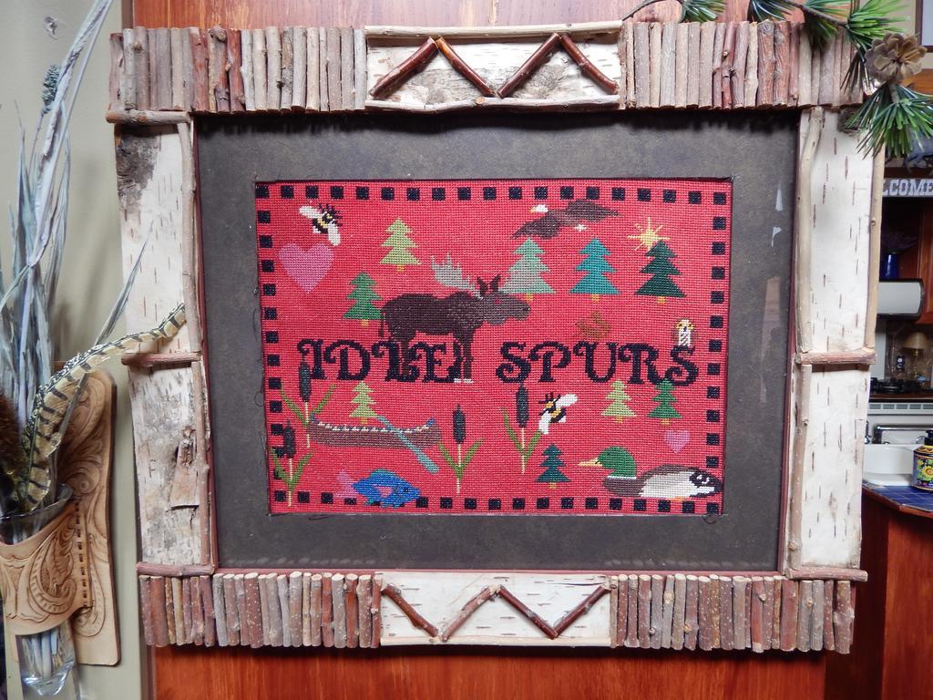 Idle Spurs Log Cabin Bed & Breakfast Black Diamond Bagian luar foto